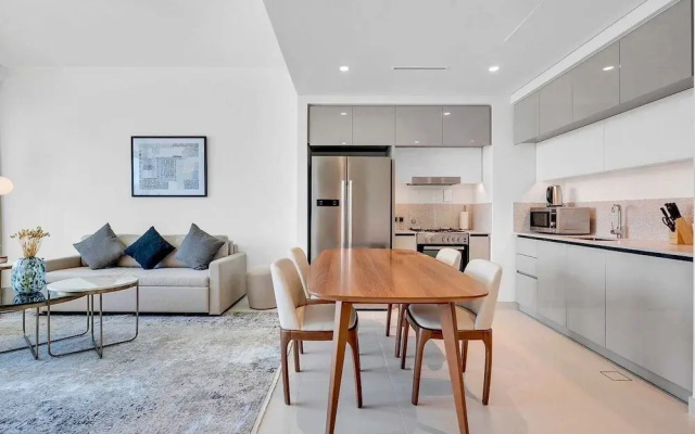 Marina Harbour View 2BR & Beach Access
