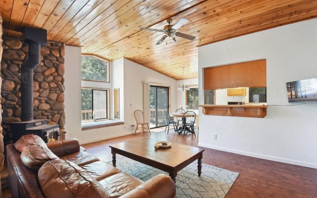 Palisades Point Prime Location!