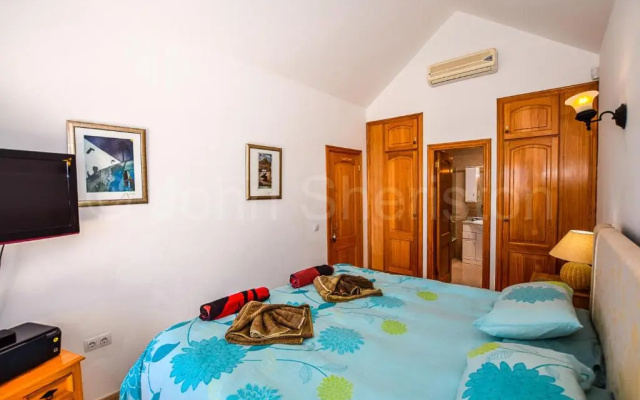 Villa Del Sol - LH133 By Villas Now Ltd