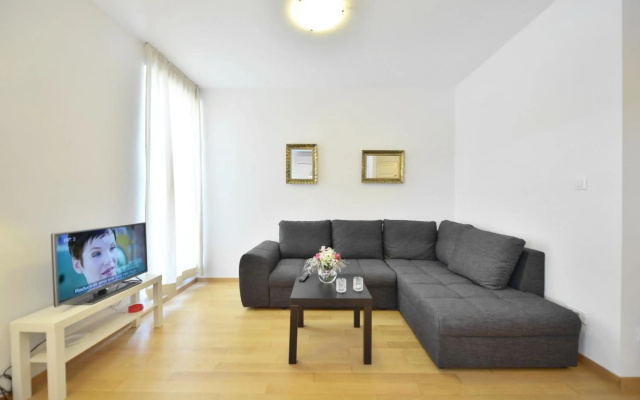 Apartment Karlo