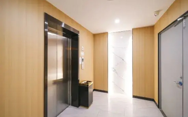 Shaoxing Yiran Light Luxury Hotel