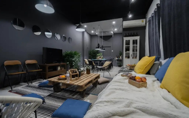 Stylish City House in middle of Nimman