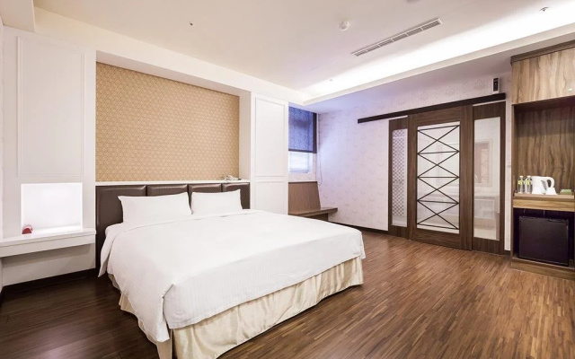 S. W. Hotel