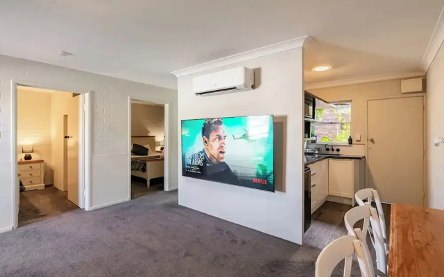 549 Apartments