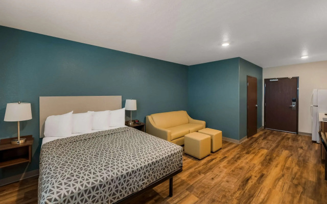 Woodspring Suites West Palm Beach