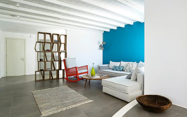 Vipera Villa and Studio