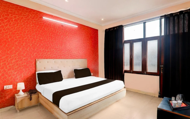 Super Deluxe Room Sharda Nagar Lucknow