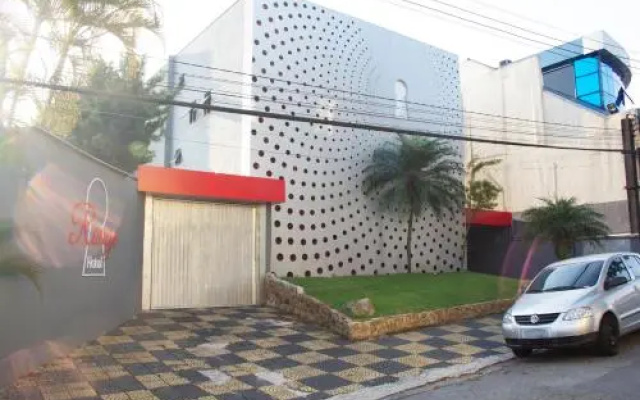 Rouge Hotel