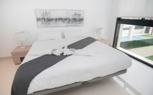 Villa Deluxe La Marina Beach