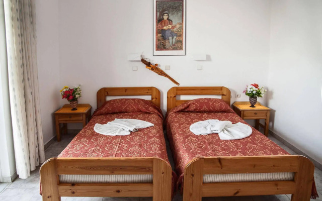 Yiannis Apartments