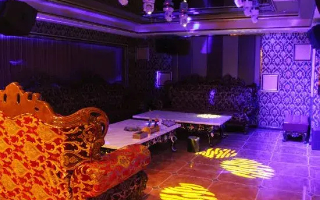 Gezi Hua Grand Hotel