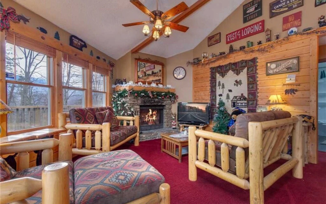 Country Cozy - Two Bedroom Cabin
