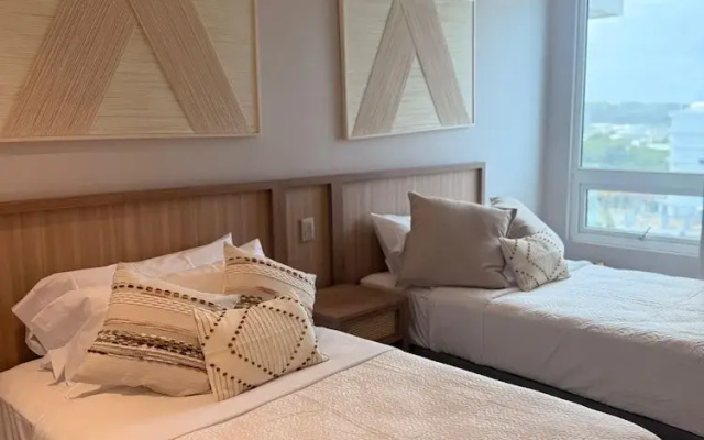 Apartamento Adalmar 804 con vista al mar