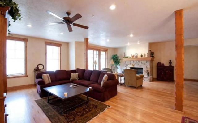 Town Point Condos by Lespri Property Management