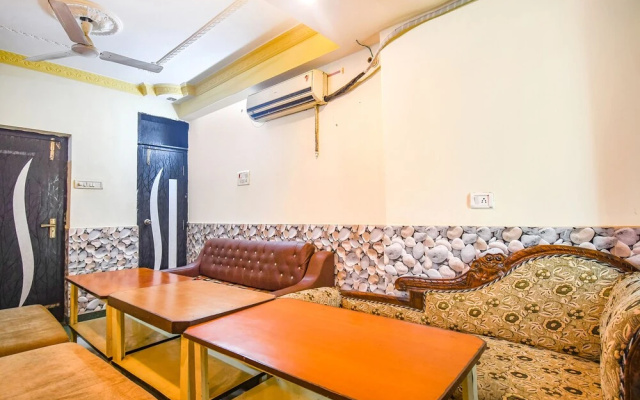 Fabhotel Golden Horizon