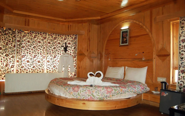 Hotel Paradise Inn