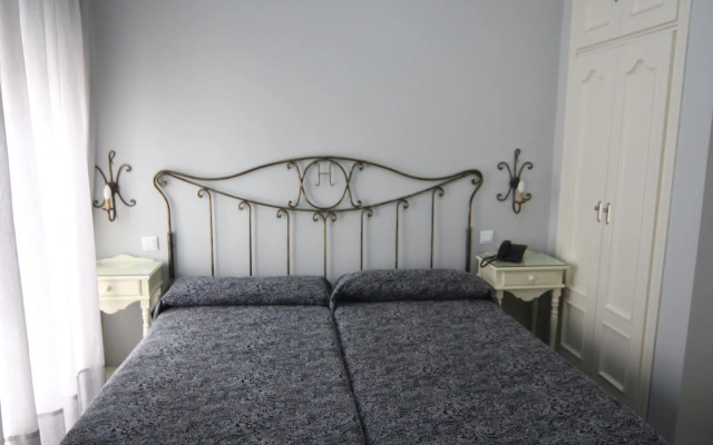 Hostal Roma