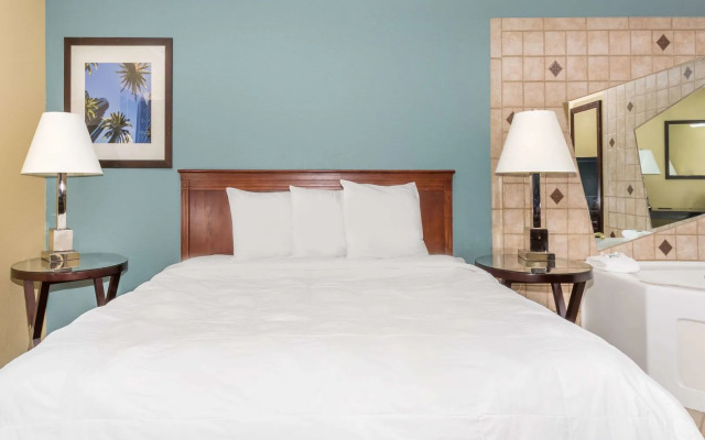 Travelodge by Wyndham Grand Junction