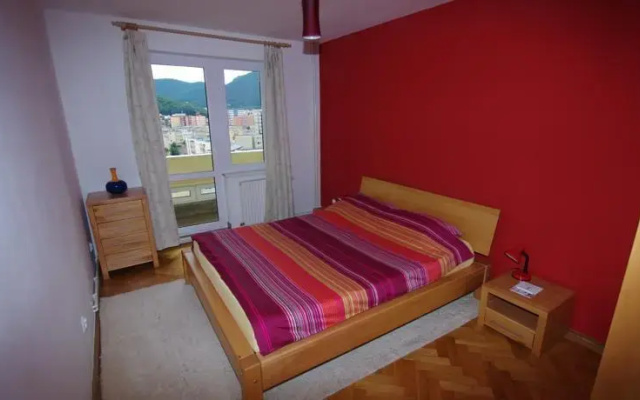Happy Home Apartment