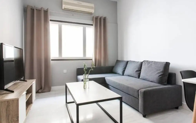 Stunning Renovation In Plaka For 4Guests