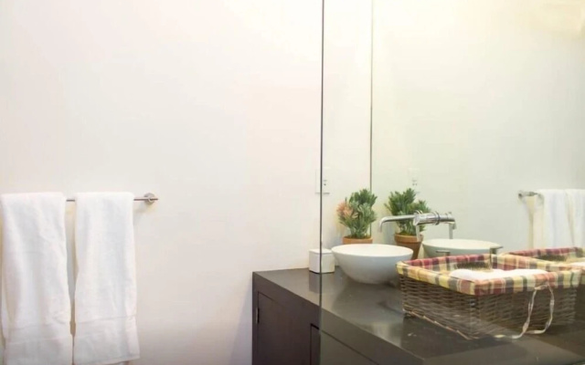 Trendy Suite With Terrace in Polanco
