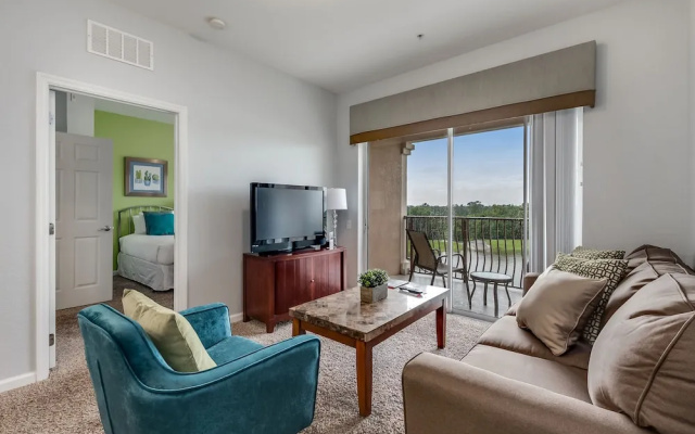 4114 Breakview Drive #403