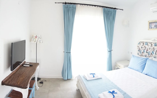 Tarcin Alacati Otel