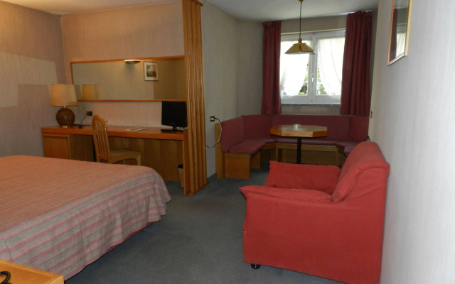 Hotel Emet