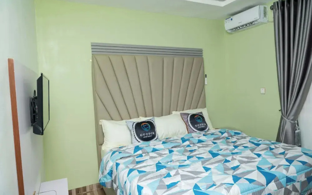 Goddis Apartments Ajah