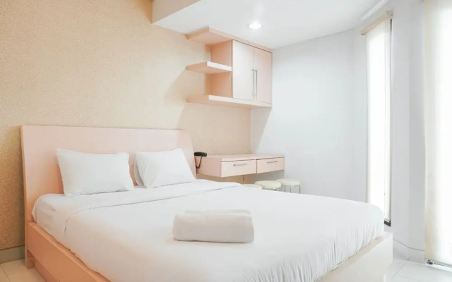 Comfy and Tidy Studio Apartment at Tamansari Sudirman