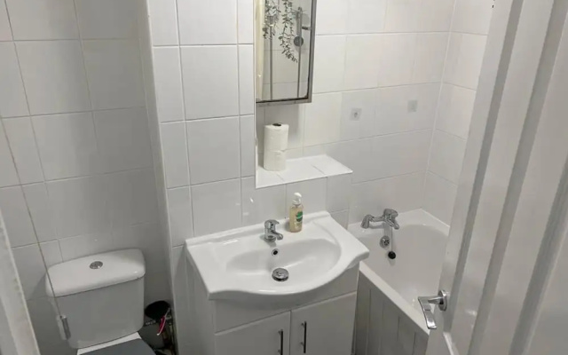 Charming 2-bed Apartment in Hemel Hempstead