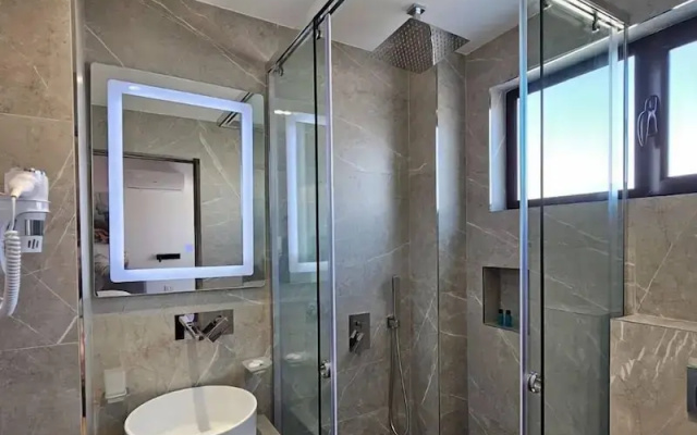 Adele Hotel Ksamil