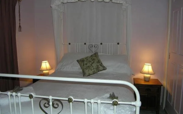 Old Bara Guesthouse