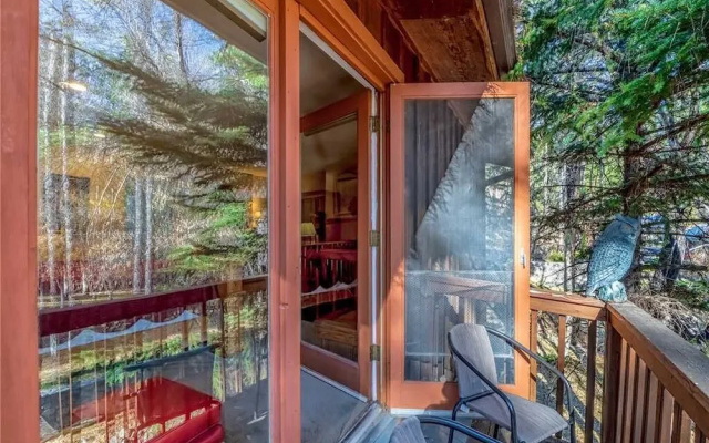 River Bend Lodge - Five Bedroom Cabin