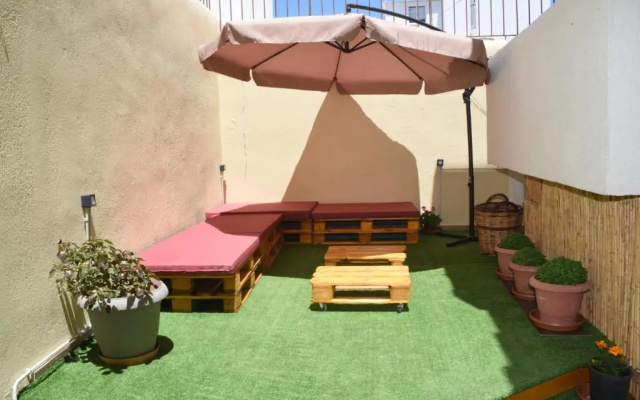 Little Yard Studios & Apartments #4