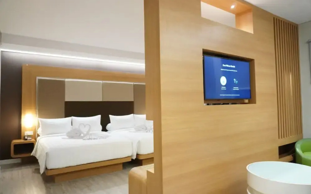 Front One Hotel Papua Lestari