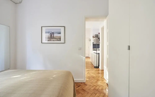 Lisbon Haven \- Family Apartment by the Metro w\/AC
