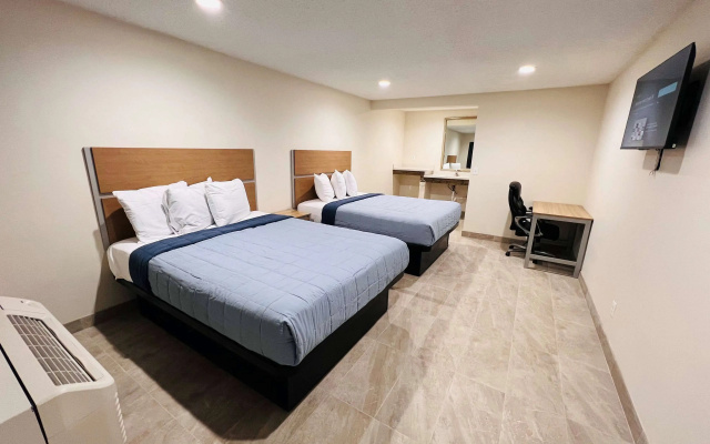Super 8 by Wyndham Bakersfield CA Near Airport