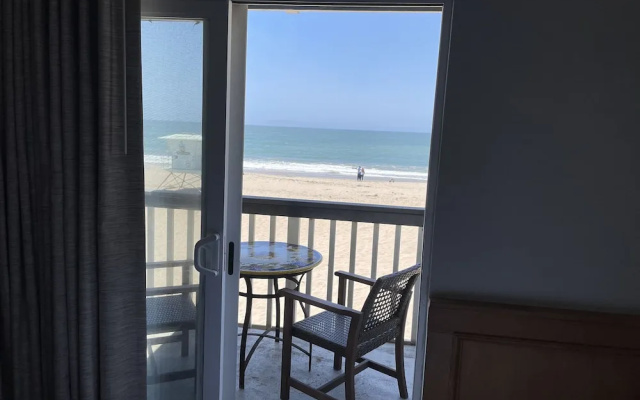 Inn On The Beach