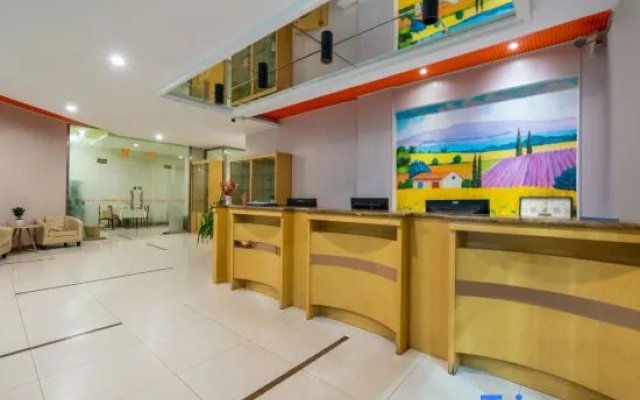 Walnut Say Hotel (Liaocheng Vocational and Technical College Bus Terminal)