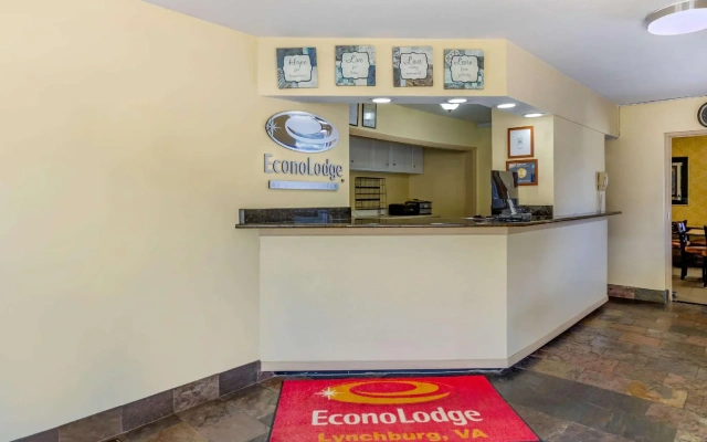 Brentwood Inn & Suites