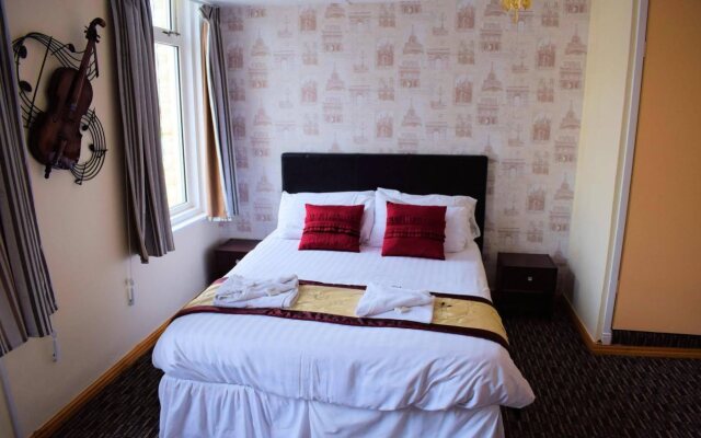 The Clarendon Showtel