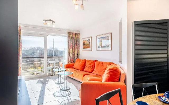 Apartment in Oostduinkerke With Garage