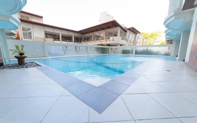 Cityland Taal Lake Staycation-Family Suite & Studio