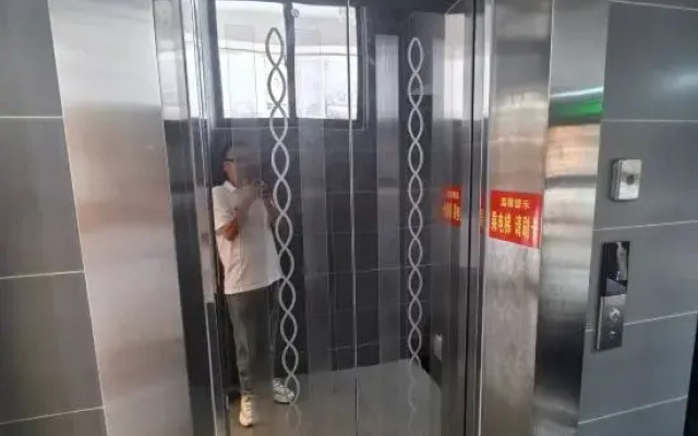 Longyuan Hotel (Jishui Avenue)