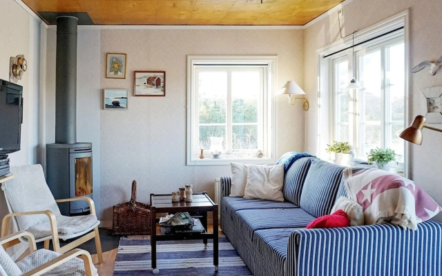 7 Person Holiday Home in Grebbestad
