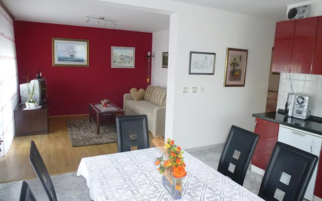 Apartments Miše