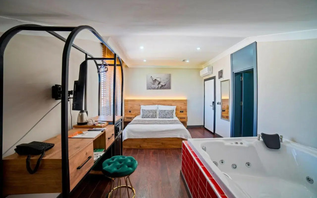 City Moonlight Apart Hotel