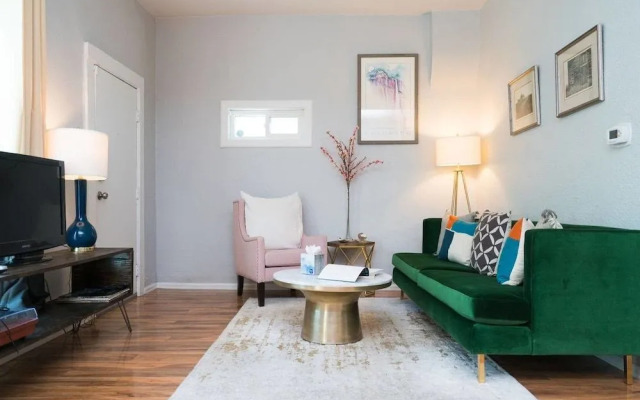 Sunnyside Retro Retreat Private Yard G Line