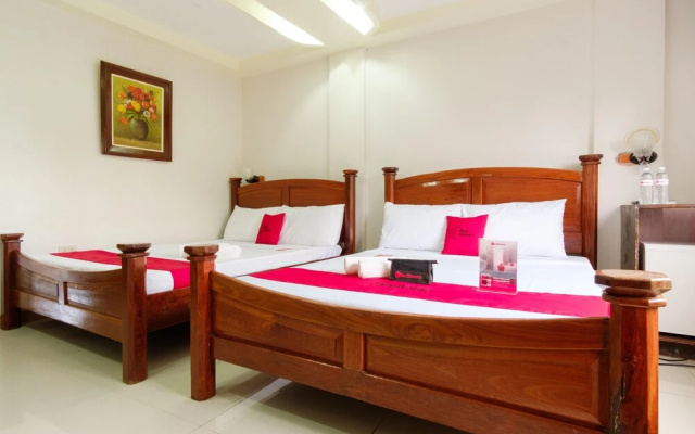 RedDoorz @ PEO Road Palawan